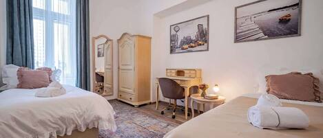 2 bedrooms, desk, iron/ironing board, WiFi