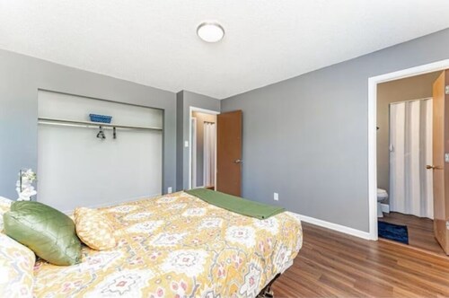 Spacious & Convenient El Dorado Apt #5
