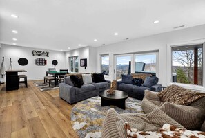 TV, fireplace, table football - Luxurious Modern Mountain Retreat with Hot Tub & Stargazing Dome Near Berkeley Springs, Hedgesville WV (Hedgesville)