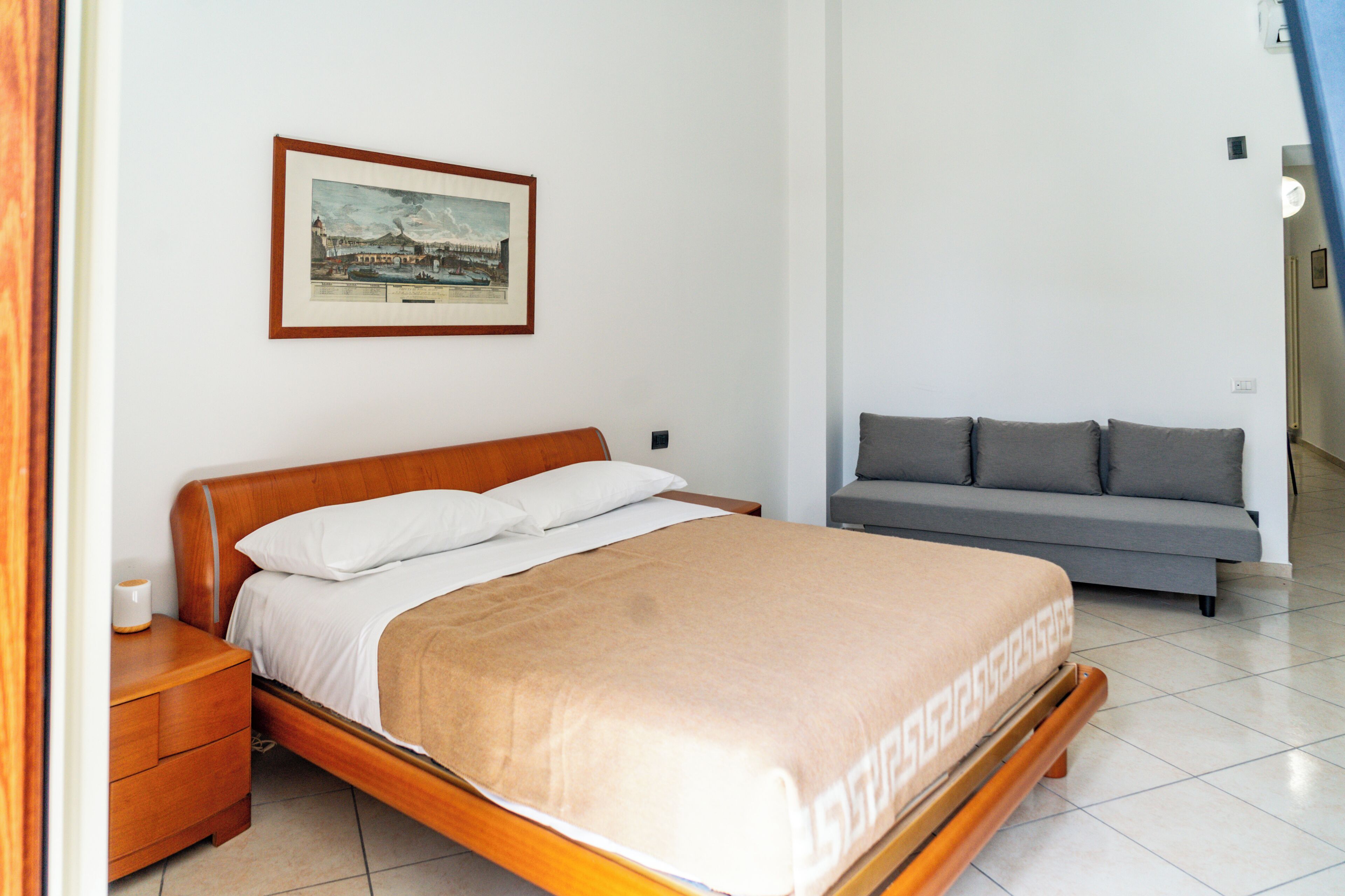 Classic Room, Balcony, City View | WiFi (free)