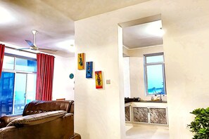 Apartment, 2 Bedrooms, Accessible, Patio | Ruang tamu