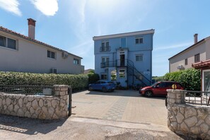 Building design - Apartments Vala Batalaza (Privlaka)