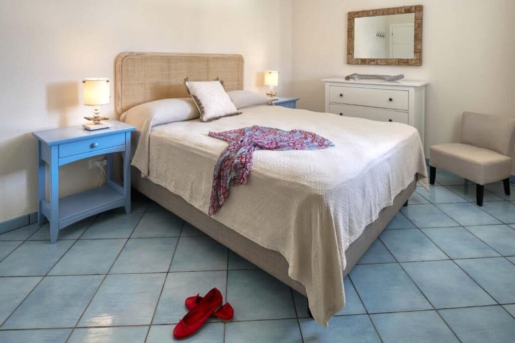 Comfort-Villa, Gartenblick | Italienische Bettbezüge von Frette, hochwertige Bettwaren