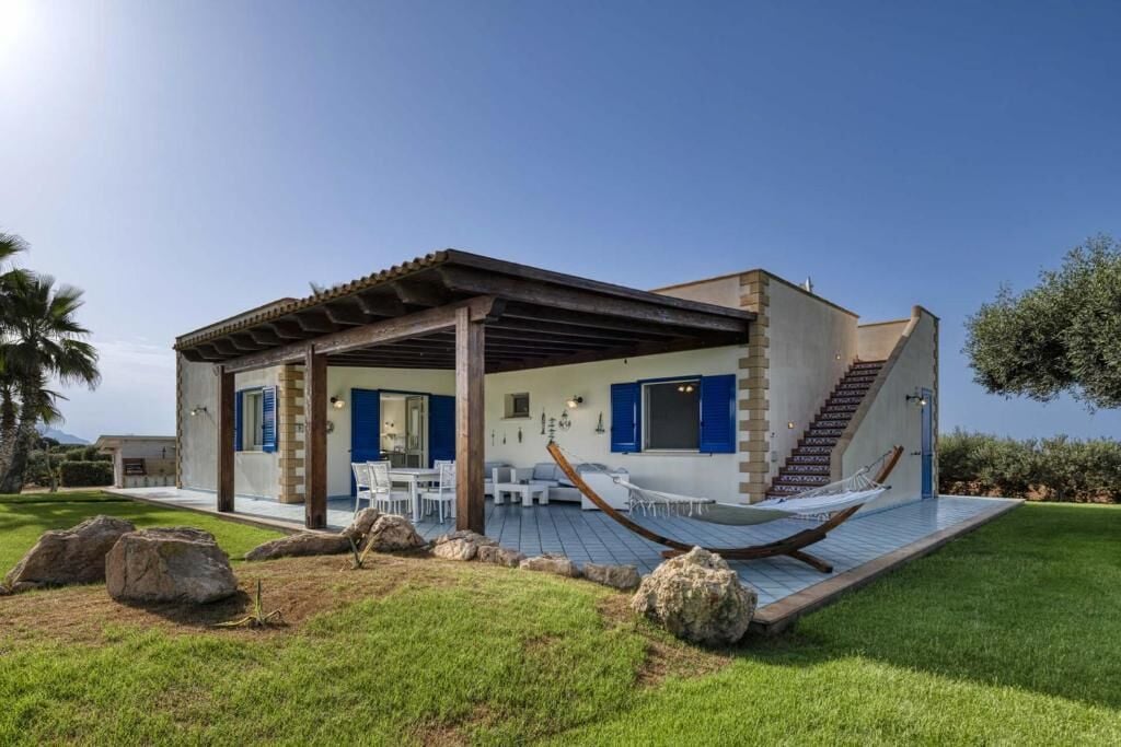 Comfort Villa, Garden View | Terrace/patio