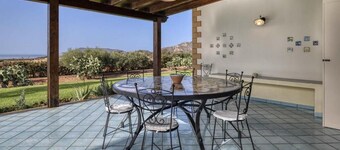 Villa Ficurinia
