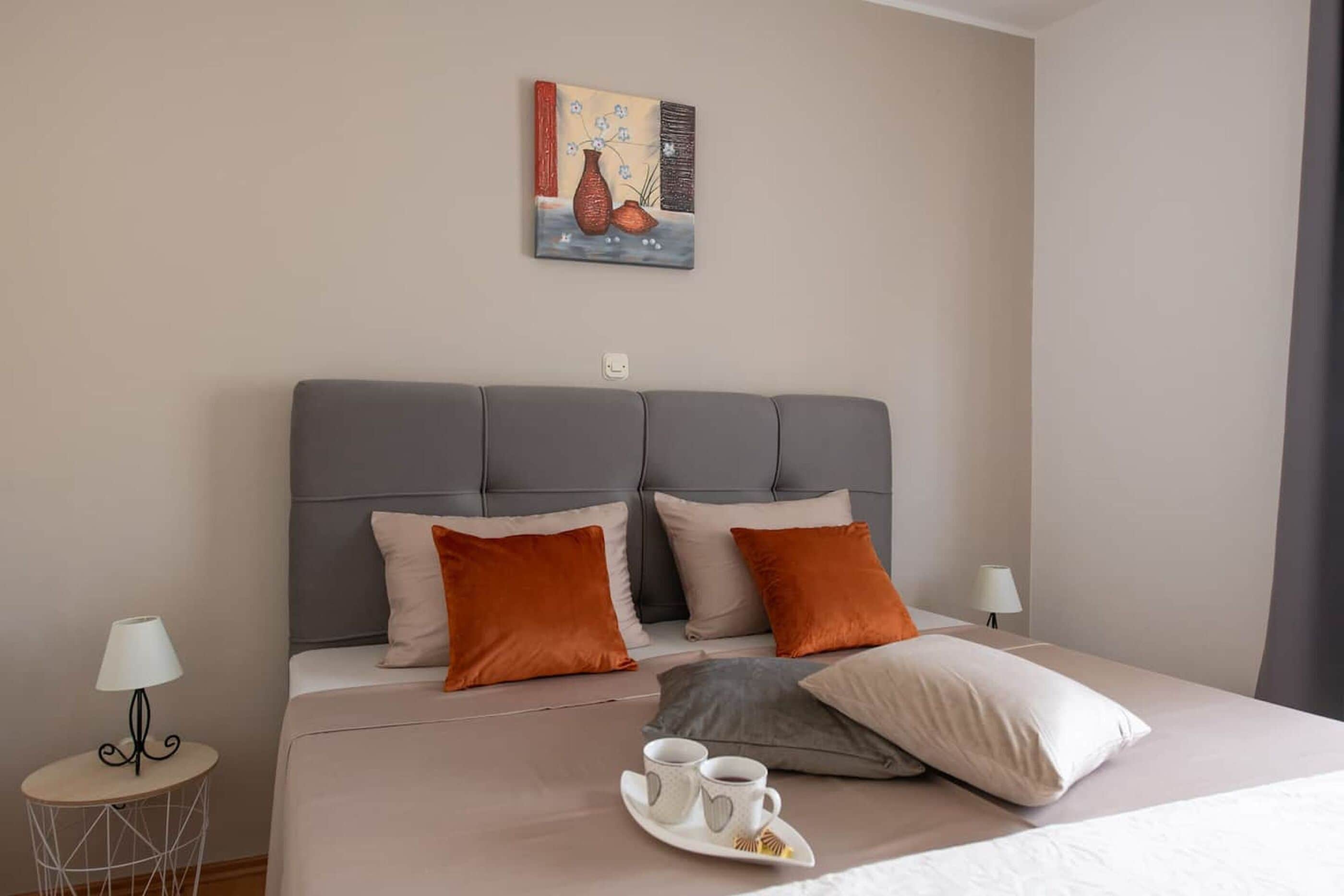 House | In-room safe, iron/ironing board, free cots/infant beds, free WiFi