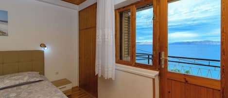 Apartment (A3) | Water view