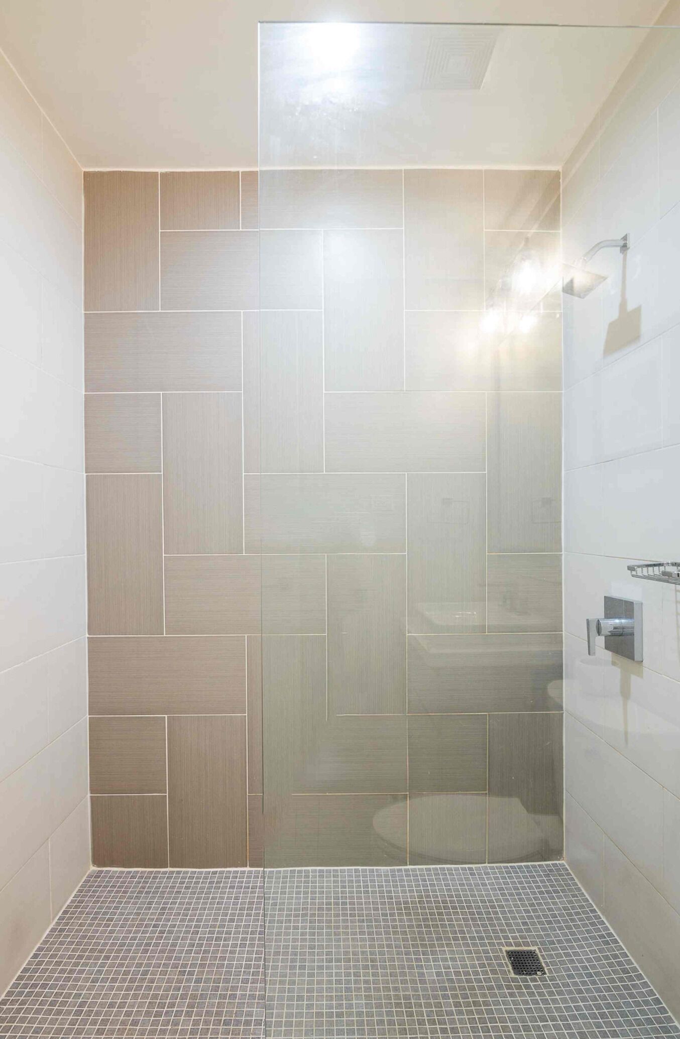 Appartement, patio | Salle de bain