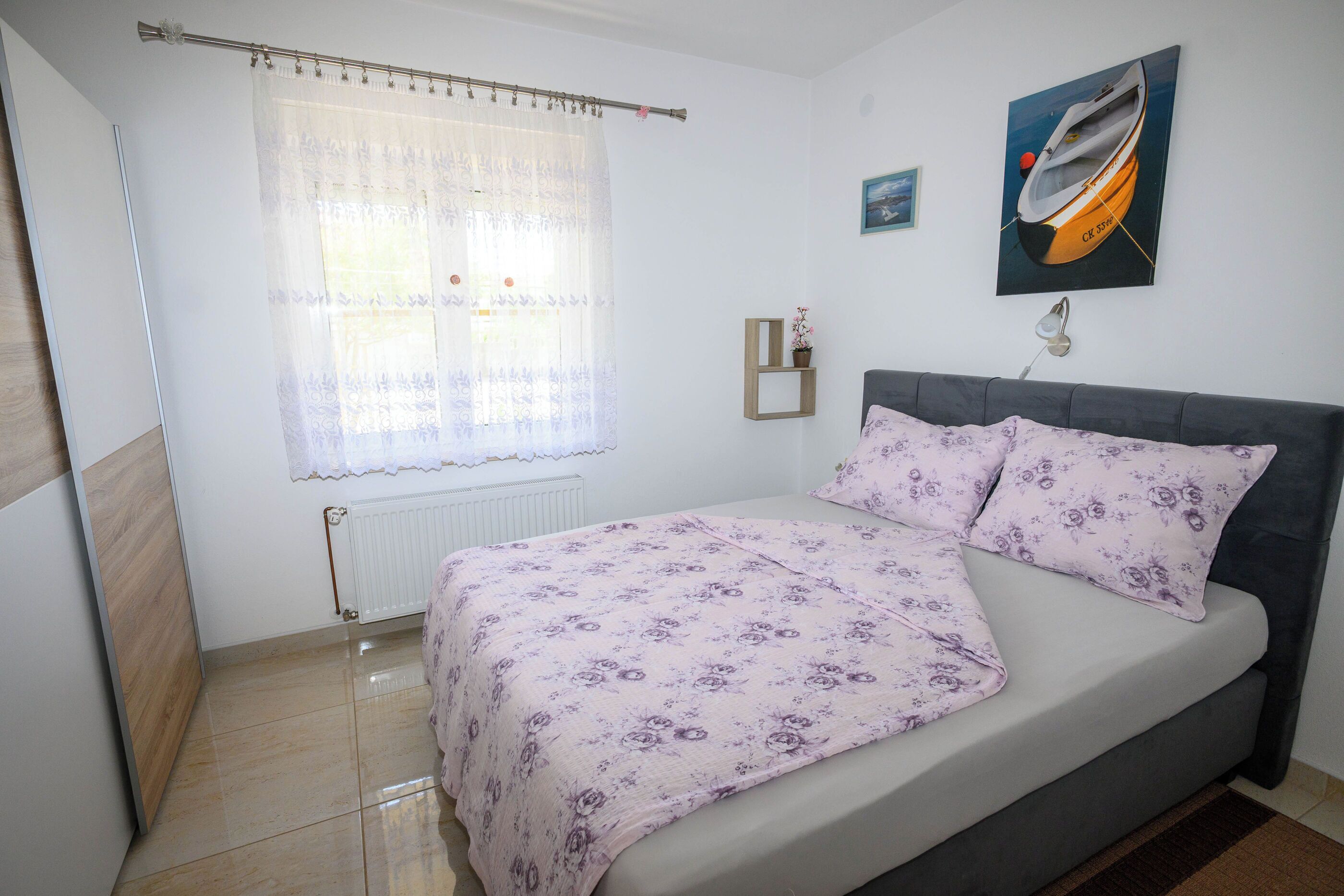 Iron/ironing board, free WiFi