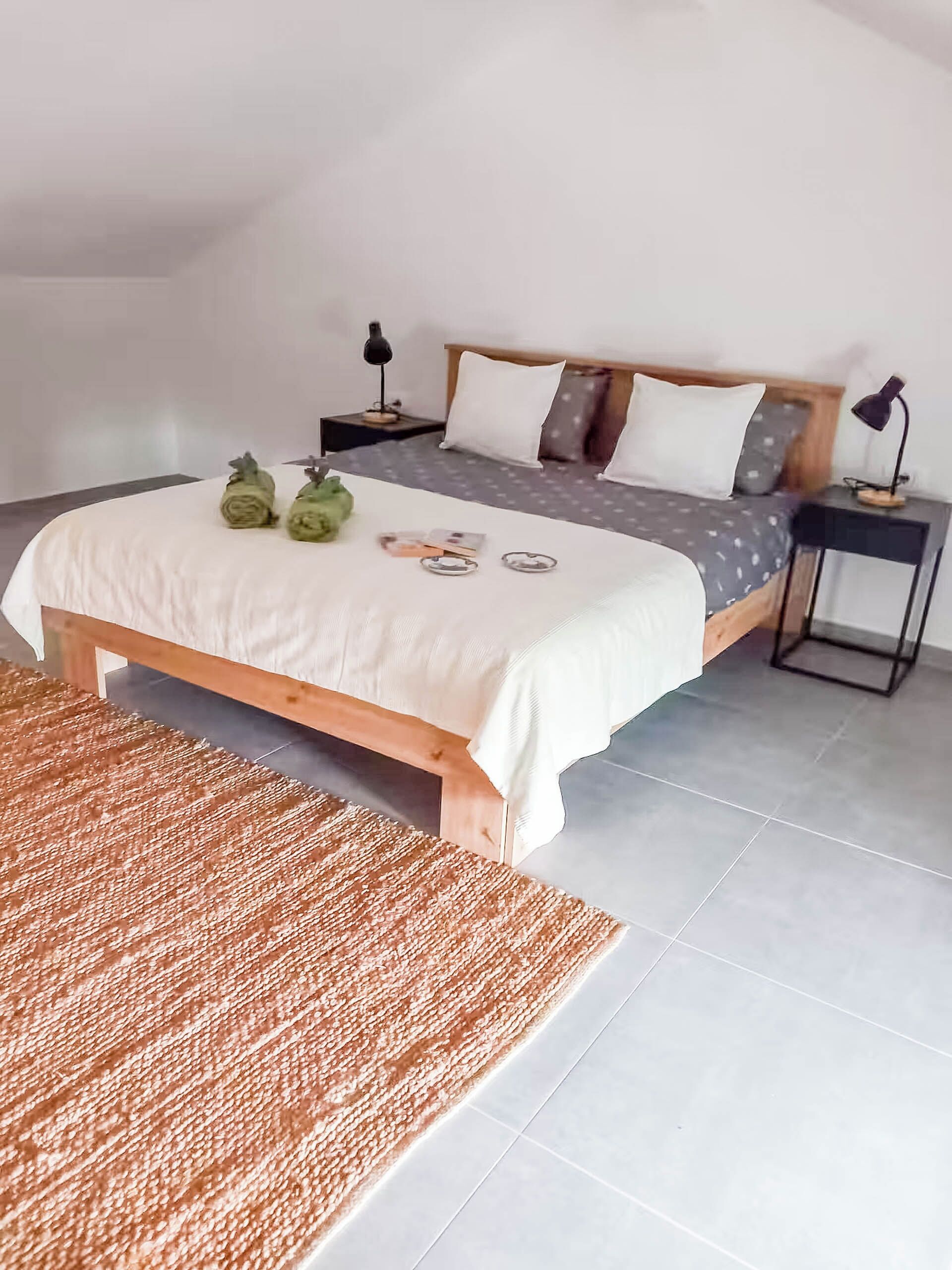 Tabla de planchar con plancha y wifi gratis 