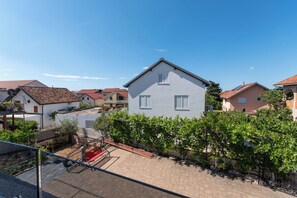 Terrace/patio - Apartments Julia Vodice Only Family (Vodice)