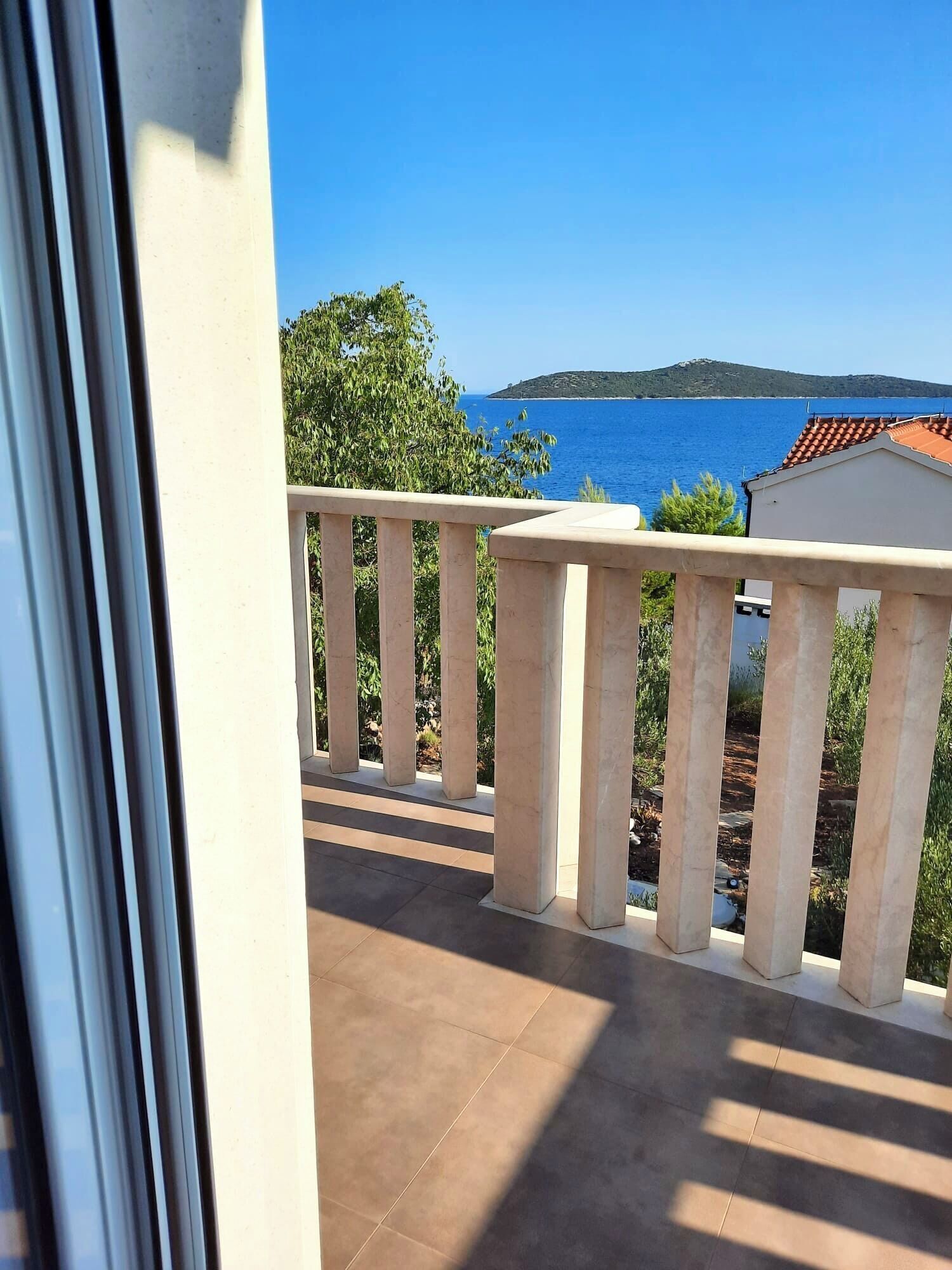 House | Balcony