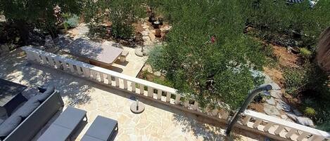 House | Terrace/patio