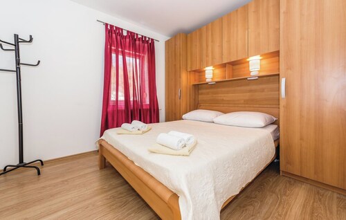 House Veronika