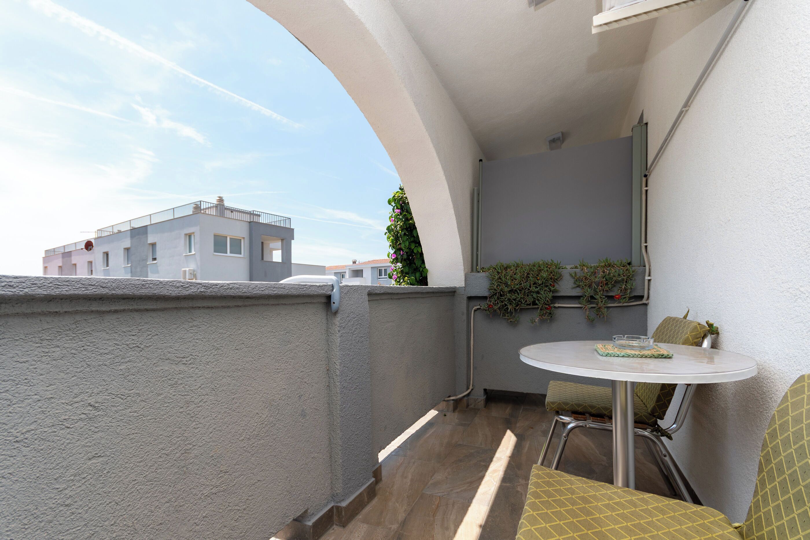 Studio (A1) | Balcony