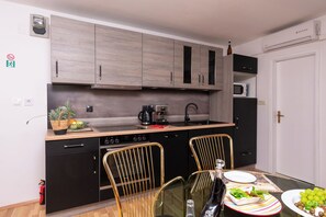 Ảnh chưa phân loại, 3 trong số 74 ảnh, nút