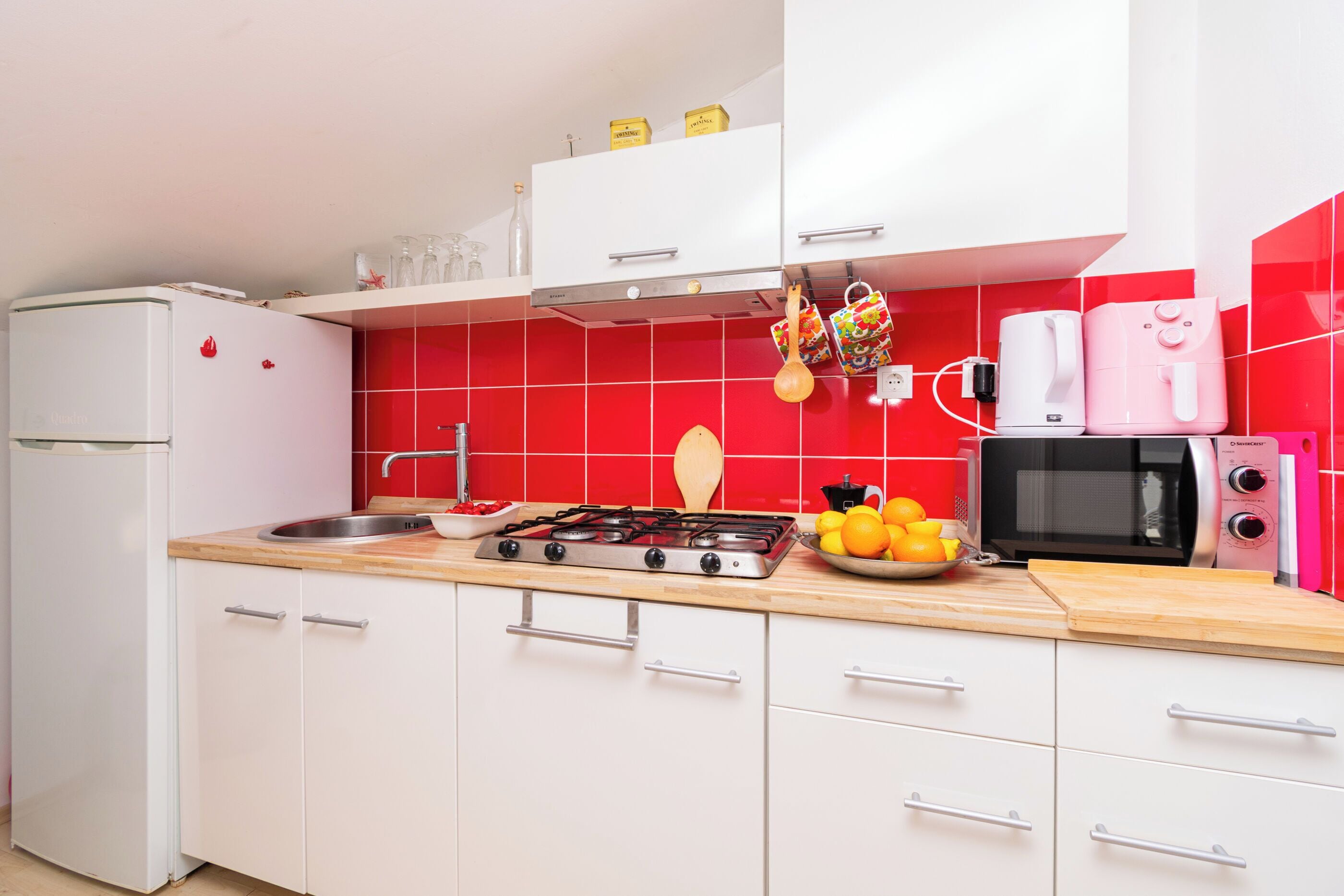 Apartment (A7) | Private kitchen | Espresso maker, fridge, microwave, stovetop