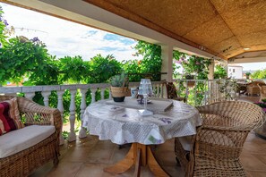 Ảnh chưa phân loại, 2 trong số 74 ảnh, nút