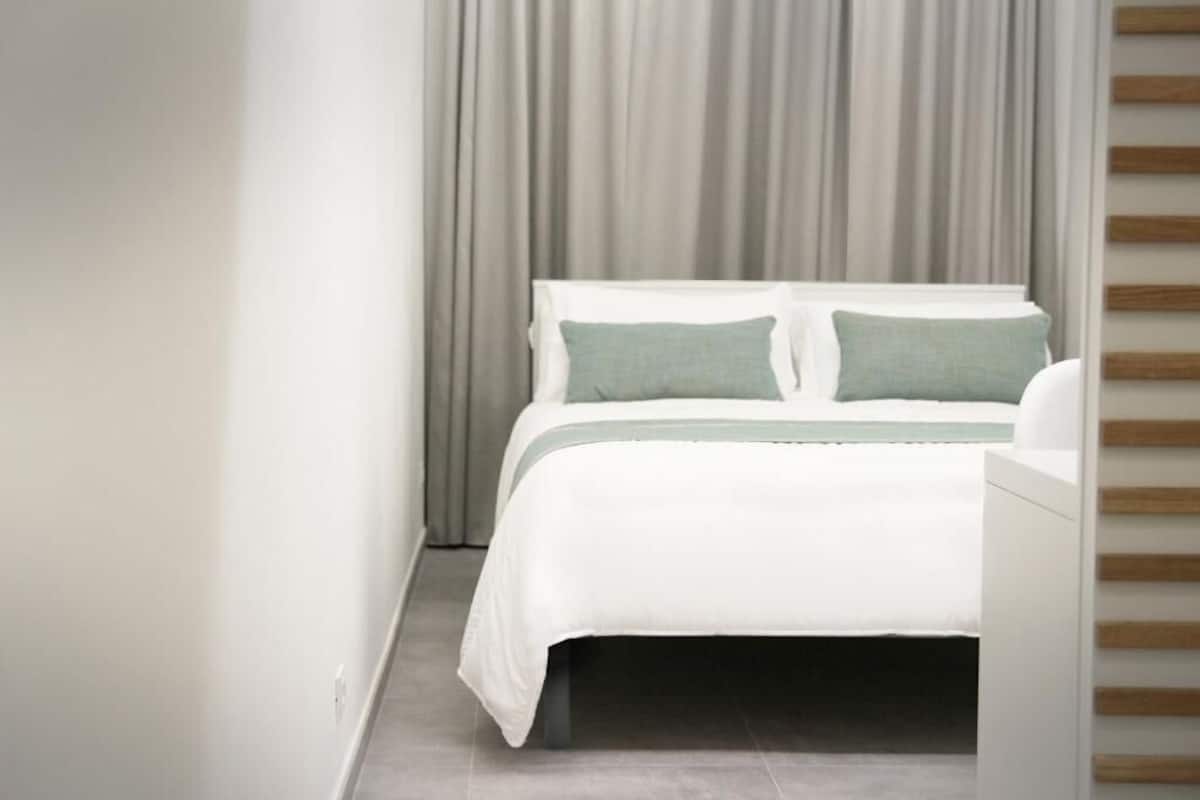 Classic Double Room, City View