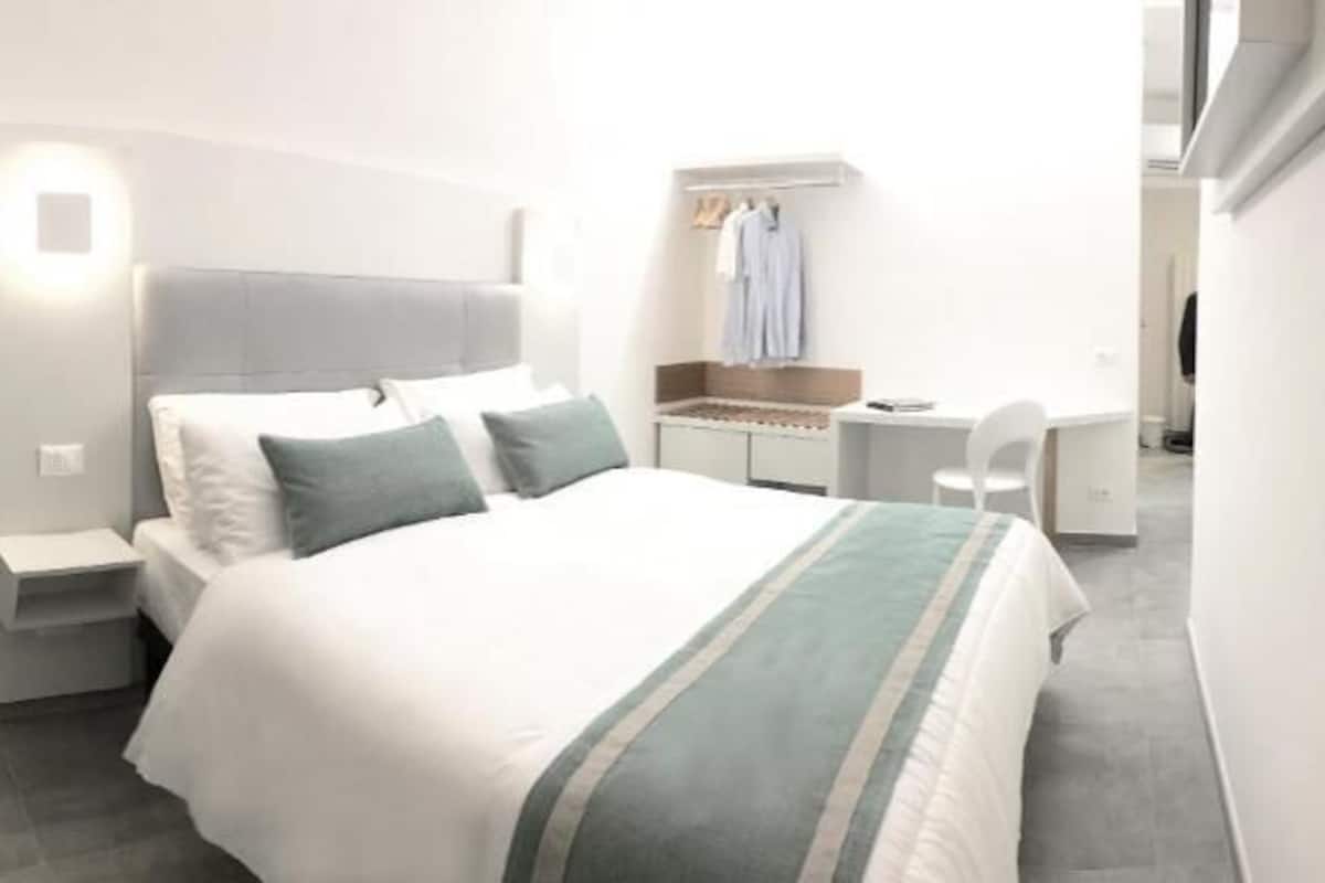 Classic Double Room, Sea View