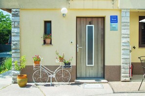 Kiến trúc tòa nhà