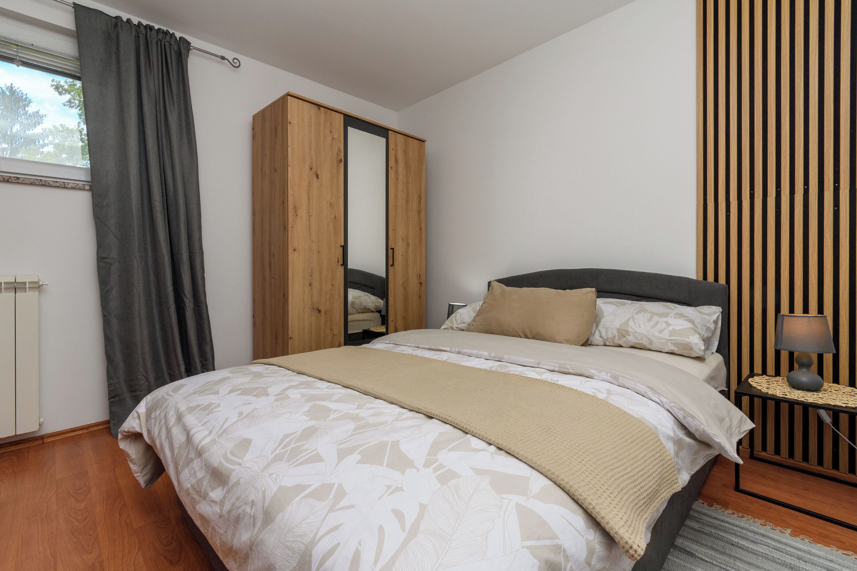 Apartment (A1) | In-room safe, iron/ironing board, free WiFi