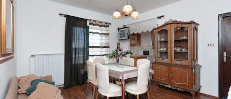 Apartment (A3) | Living room