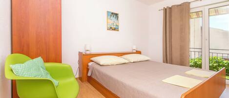 Apartment (A1) | Iron/ironing board, WiFi (free)