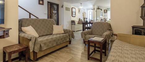 House | Living room