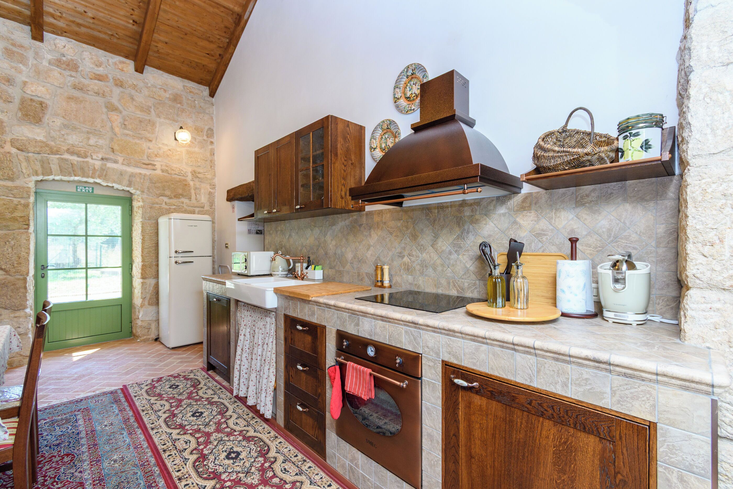 House | Private kitchen | Espresso maker, fridge, microwave, oven