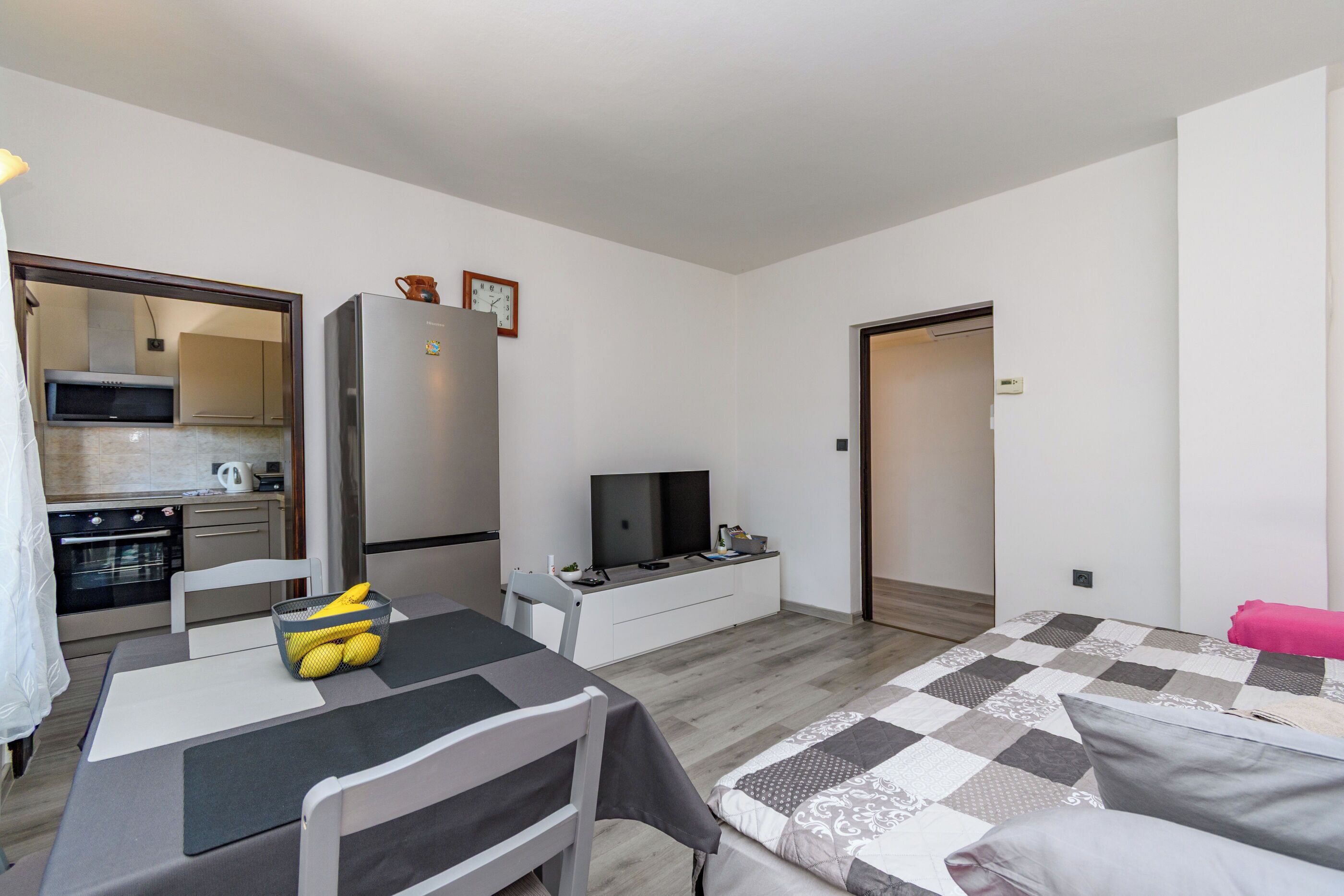 Apartment (A1) | Dining