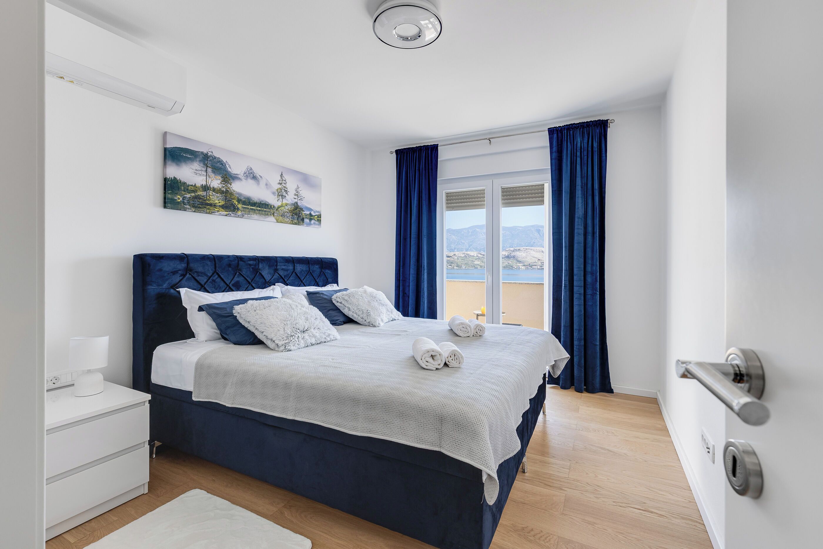 Villa | Water view