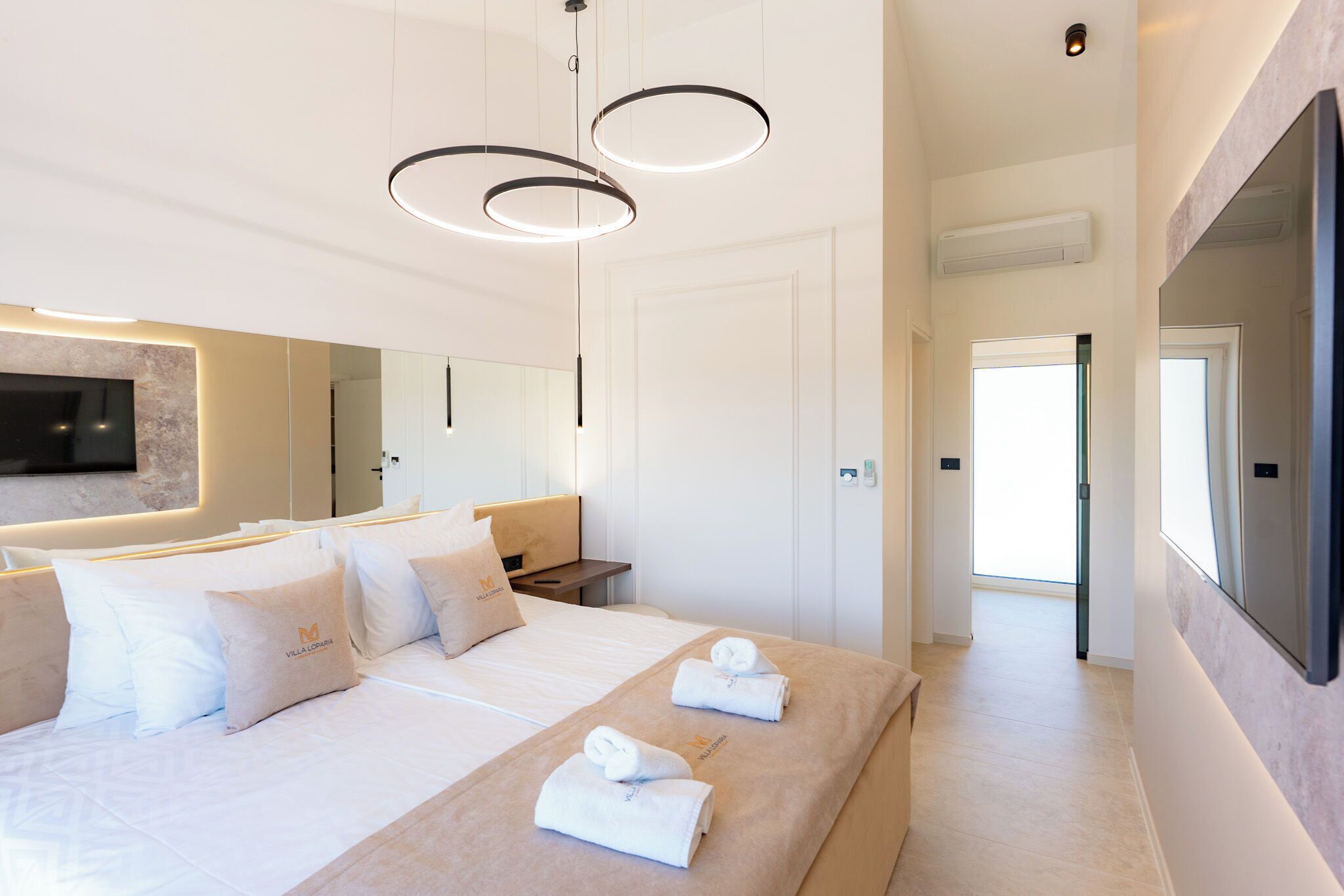Villa | Zimmersafe, Bügeleisen/Bügelbrett, kostenlose Babybetten