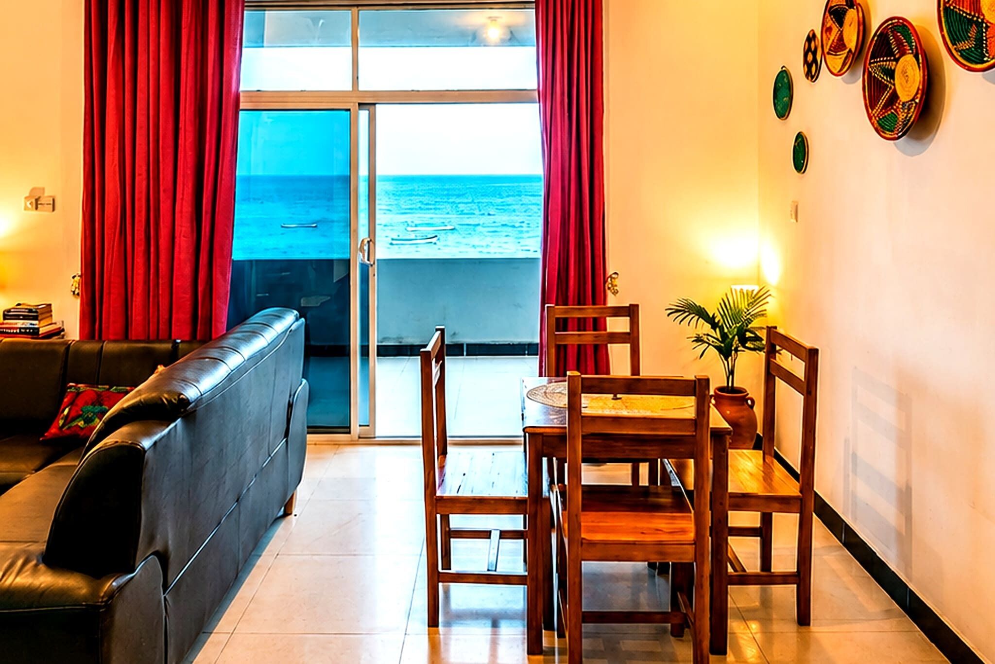 Apartment, 2 Bedrooms, Balcony, Ocean View | Living area