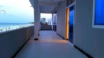 Apartment, 2 Bedrooms, Balcony, Ocean View | Terrace/patio