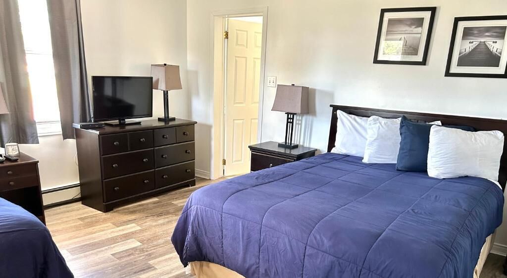 Comfort Suite, 2 Queen Beds | WiFi (free)
