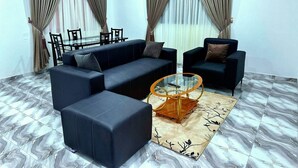 Ảnh chưa phân loại, 3 trong số 4 ảnh, nút