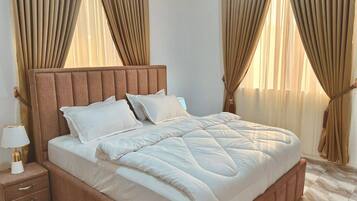 In-room safe, iron/ironing board (on request)