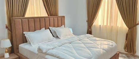 In-room safe, iron/ironing board (on request)