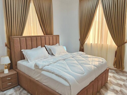 Legon hills hotel and suits