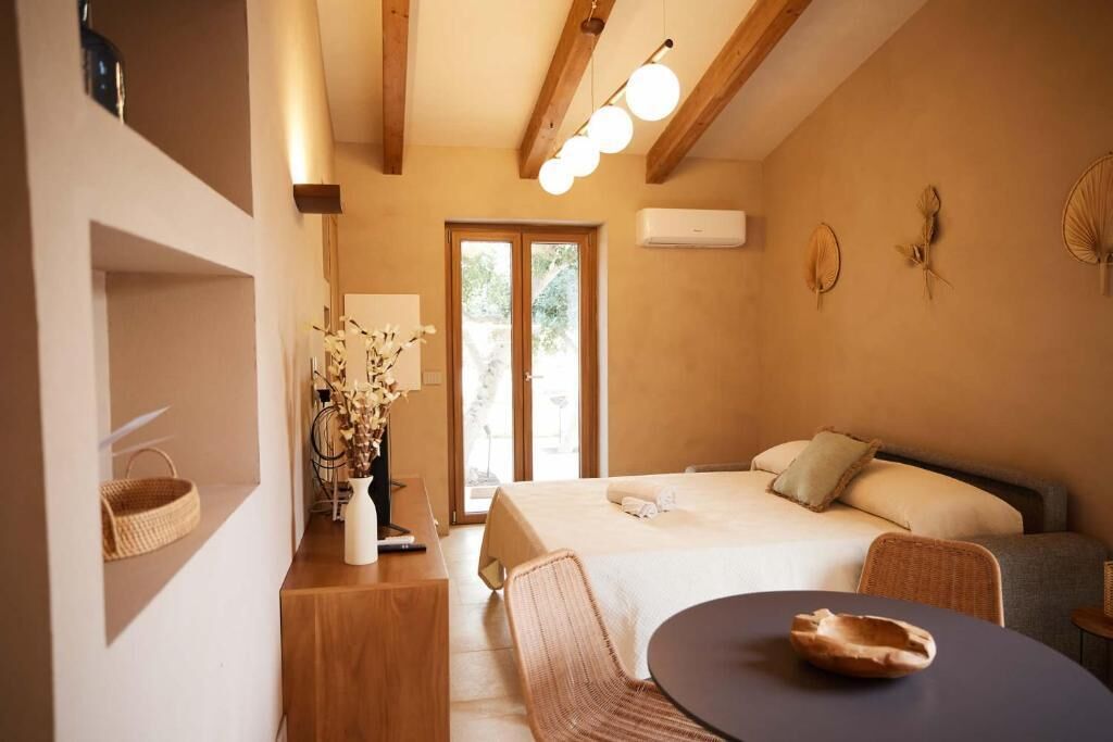 Exclusive Villa, Garden View | Frette Italian sheets, premium bedding, pillow-top beds, minibar