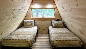 Room - Scenic Off-Grid A-Frame with Private Fire Pit near White Mountain National Forest, Stoneham, Maine (Stoneham)