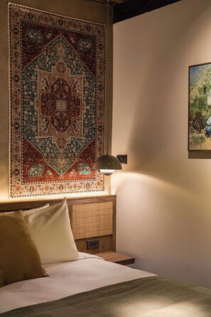 Deluxe Double Room | Desk, laptop workspace, WiFi (free) - Beyond the Hill (Jinsha)