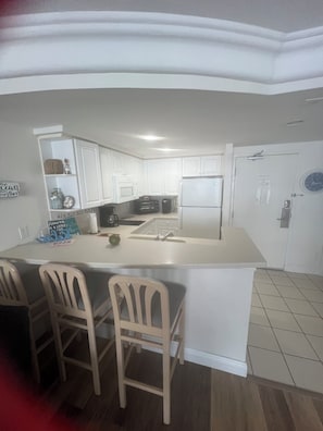 Private kitchen - Ocean Breeze Daytona Beach Rentals  (Daytona Beach)