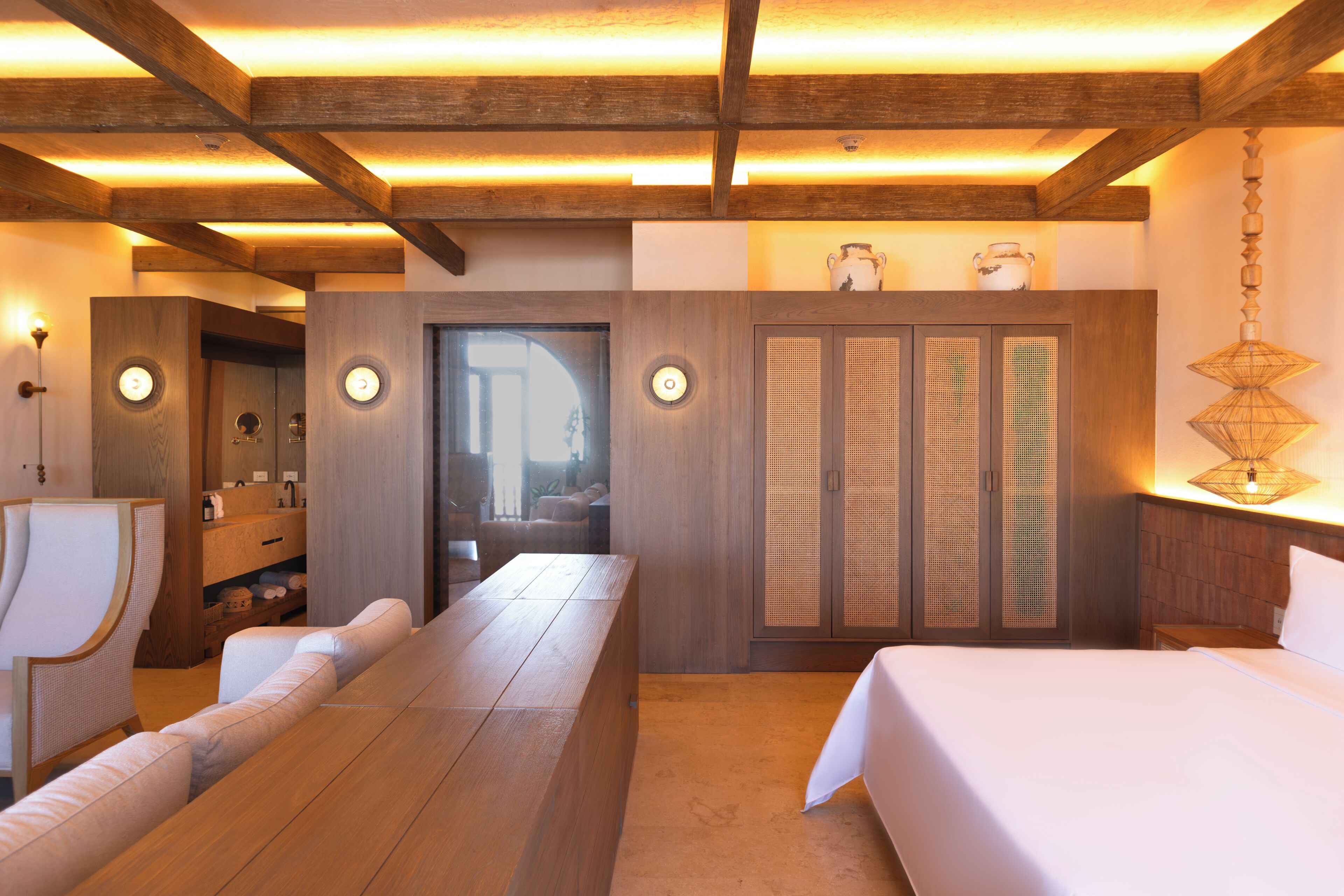 Luxury-Suite | Daunenbettdecken, Zimmersafe, Schreibtisch