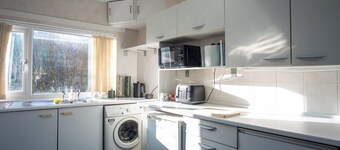 Large Canalside Cottage | Games Room | Dog Walks