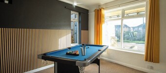 Large Canalside Cottage | Games Room | Dog Walks