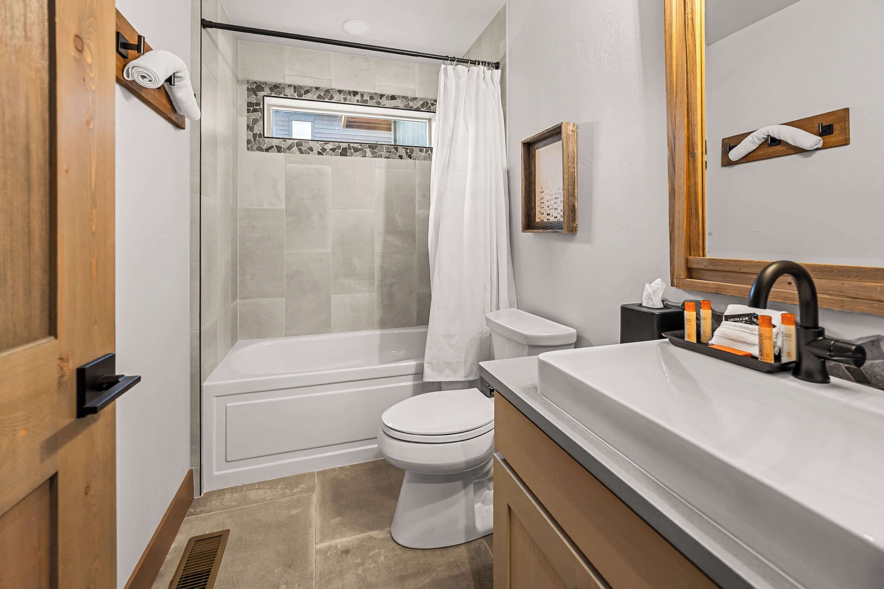 Cabin, Multiple Beds, Mountain View (Wilderness Club Park) | Bathroom | Towels