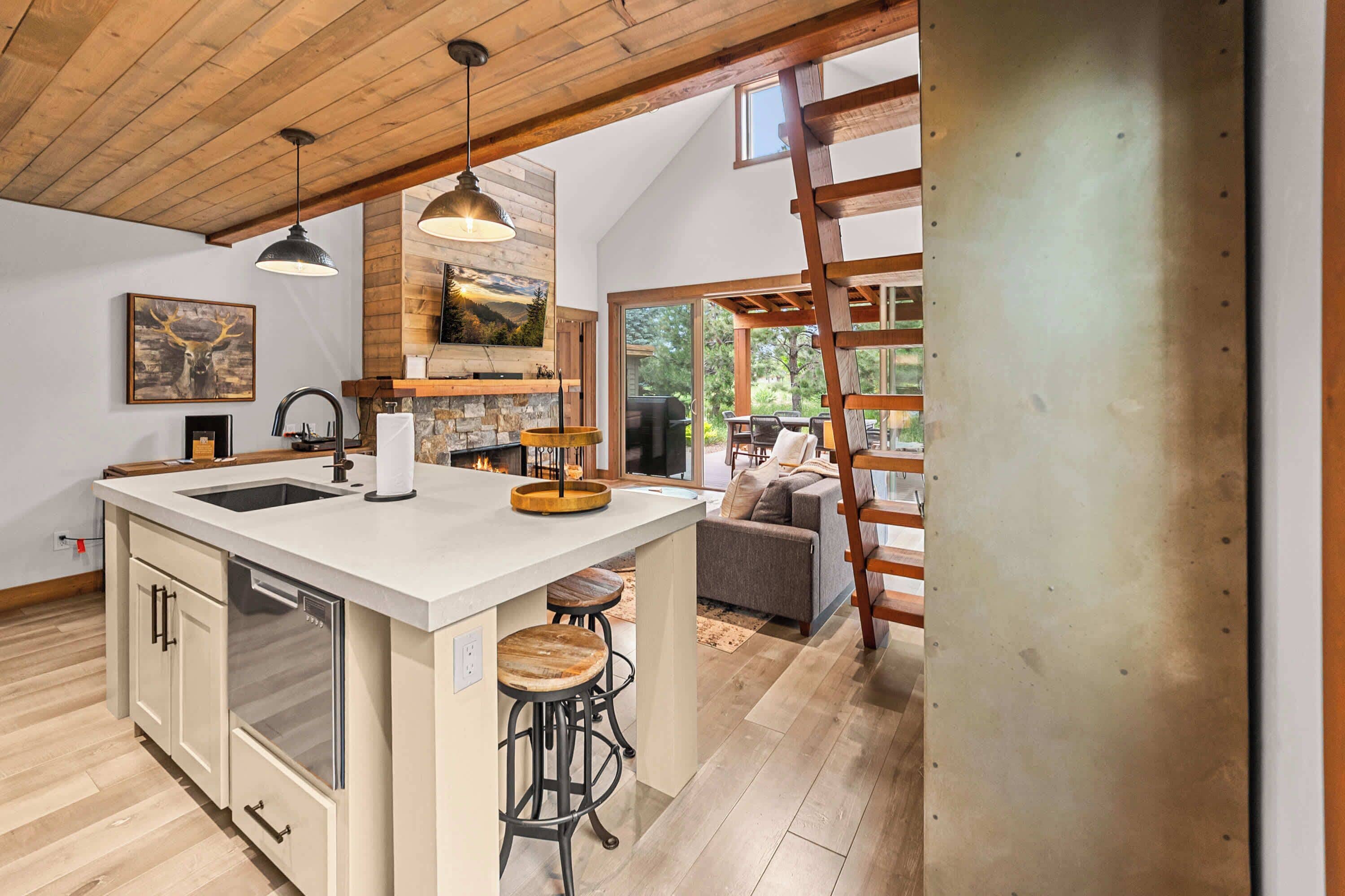 Cabin, Multiple Beds, Mountain View (Wilderness Club Park) | Interior