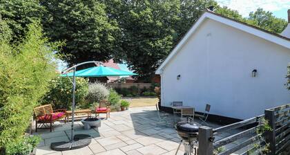 The Annexe @ Shotley Cottage